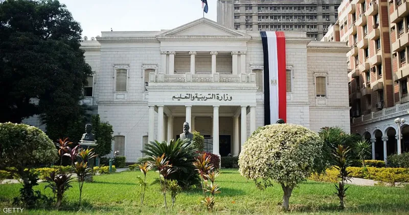 «التربية والتعليم وصحفيين الإسكندرية» ينظمان مراجعات مجانية لطلاب المدارس
