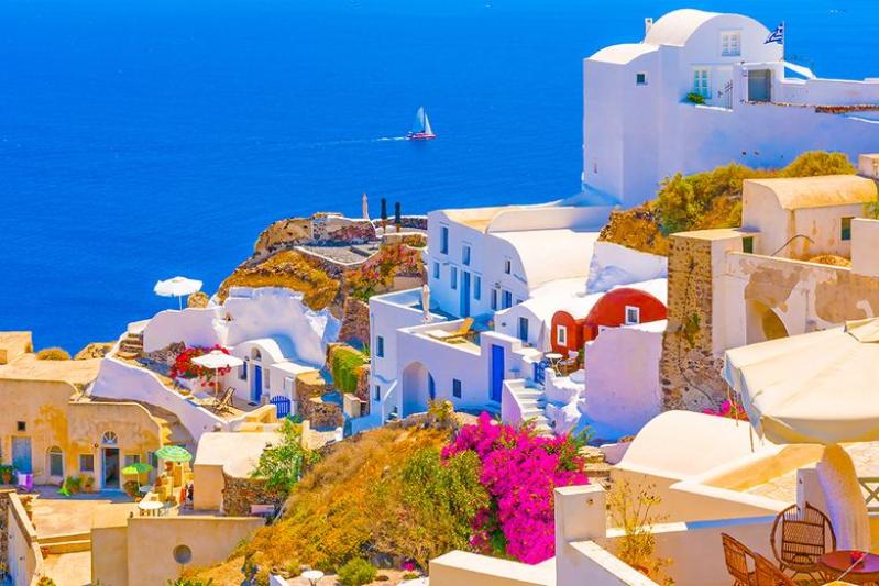 Santorini... A Lover's Paradise